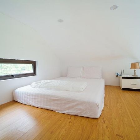 Dream Villas Thach That Venuestay Ханой Экстерьер фото